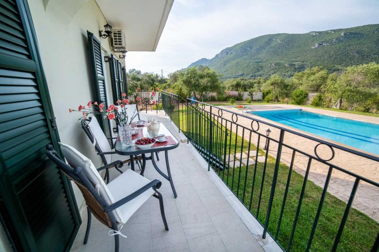 Villa Adonis Halikounas Екстериор снимка