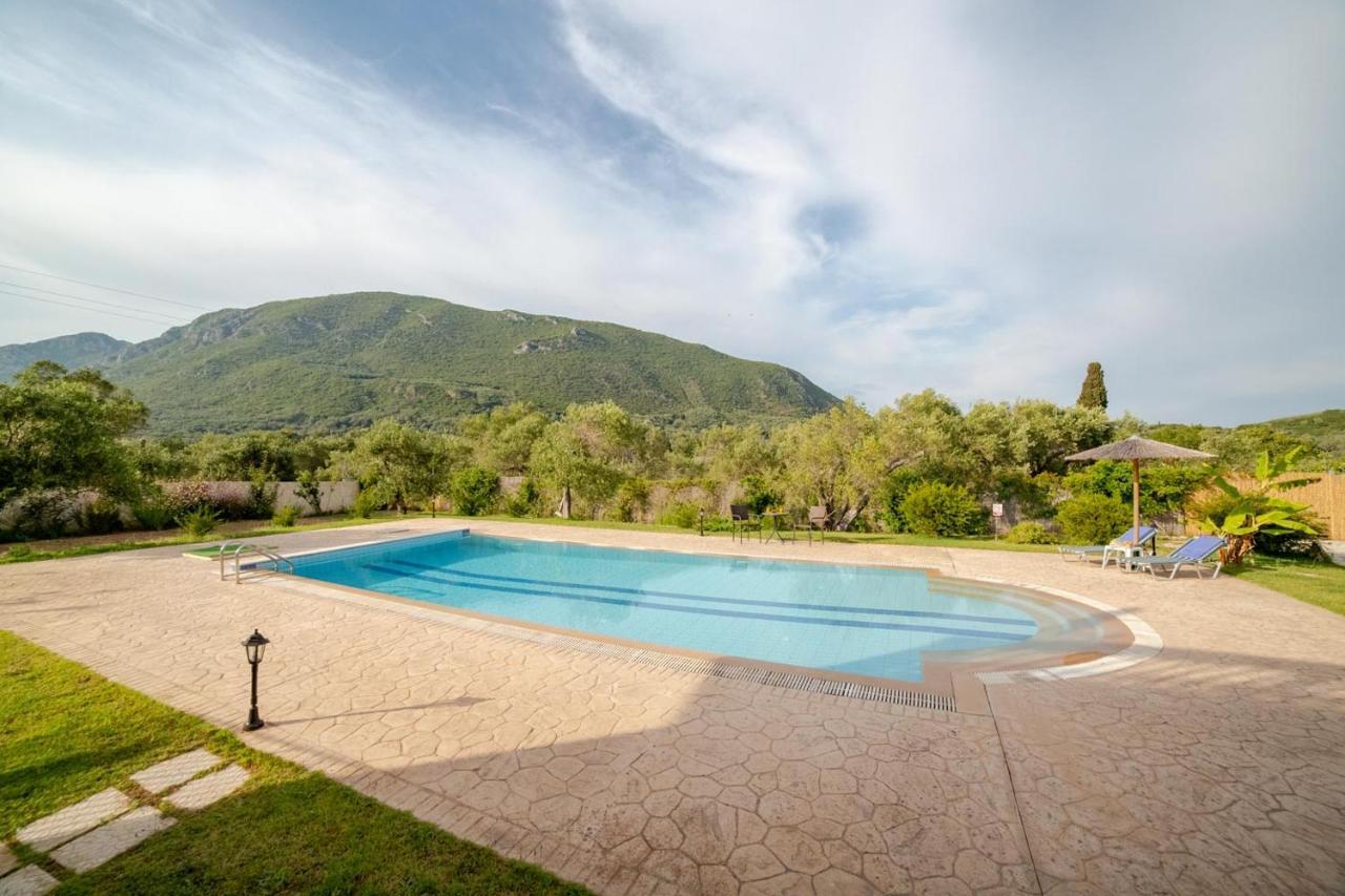 Villa Adonis Halikounas Екстериор снимка