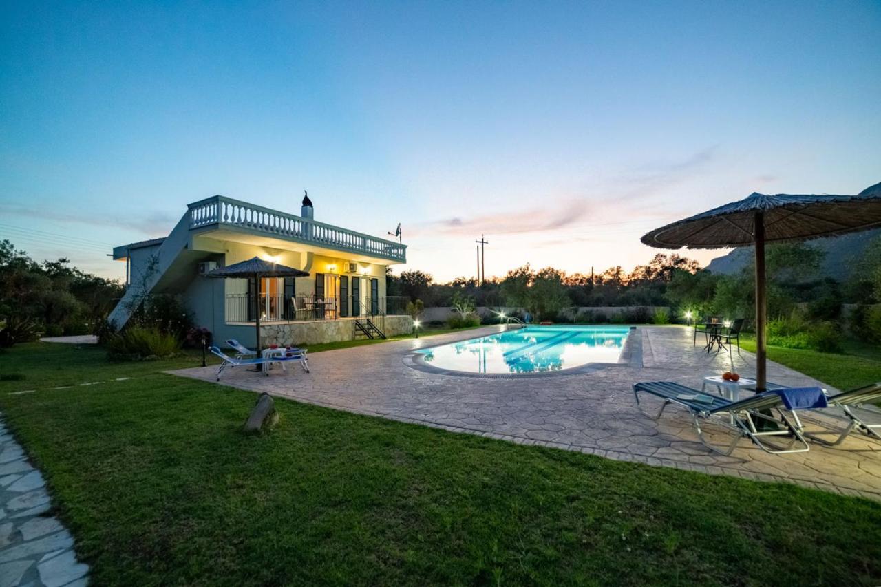 Villa Adonis Halikounas Екстериор снимка