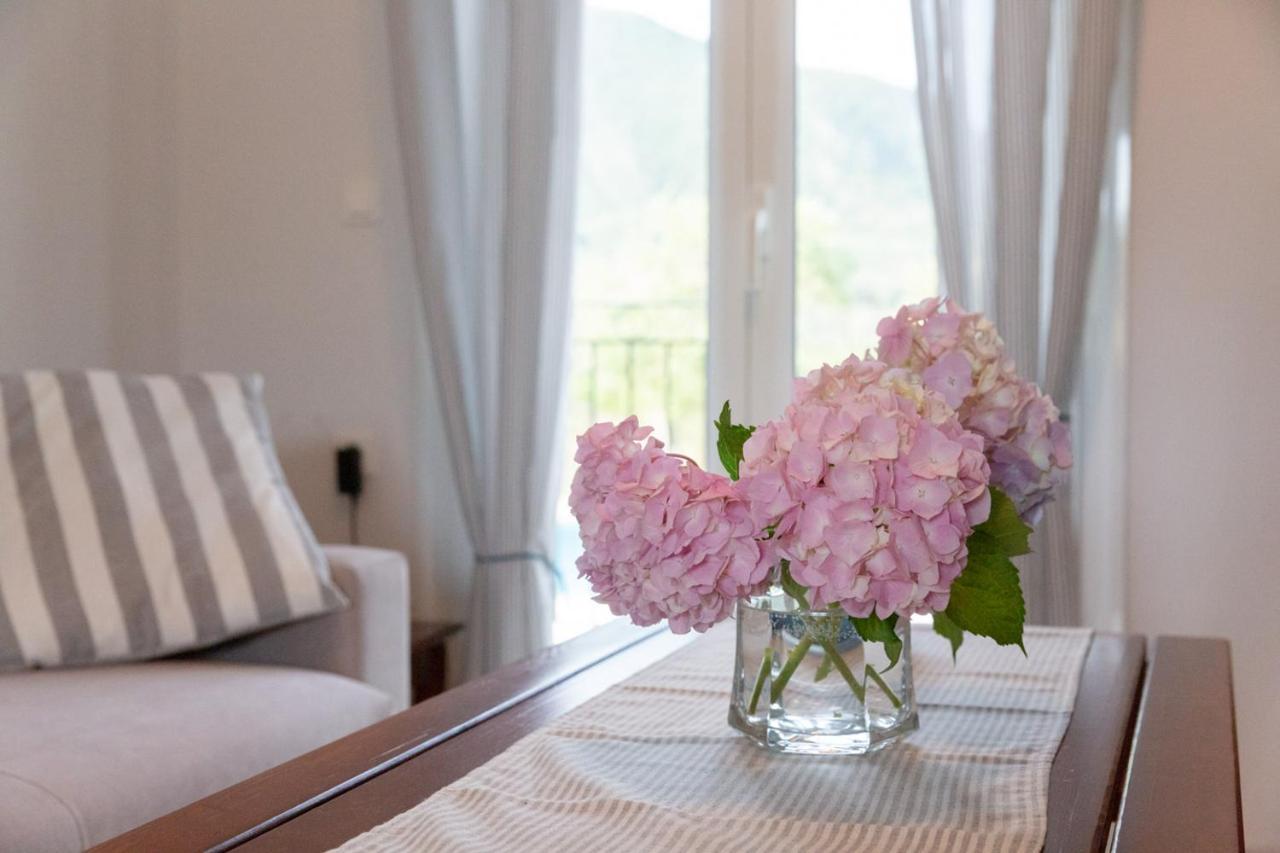Villa Adonis Halikounas Екстериор снимка