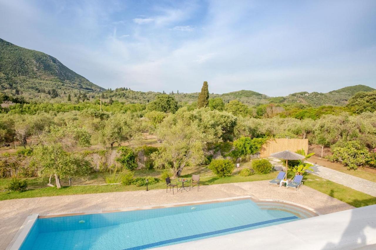 Villa Adonis Halikounas Екстериор снимка