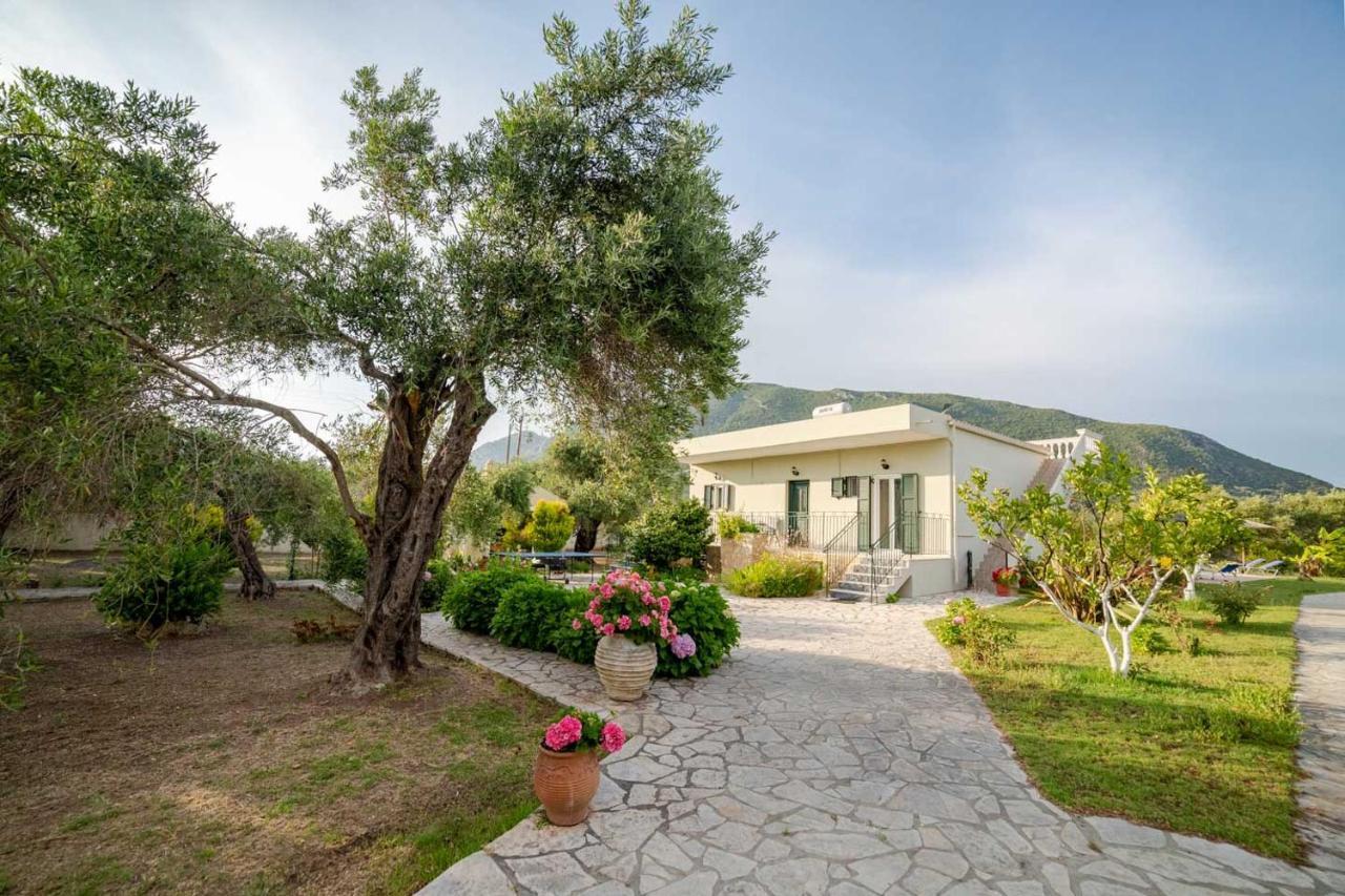 Villa Adonis Halikounas Екстериор снимка